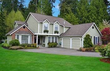1st image of 2318 223rd Ct NE