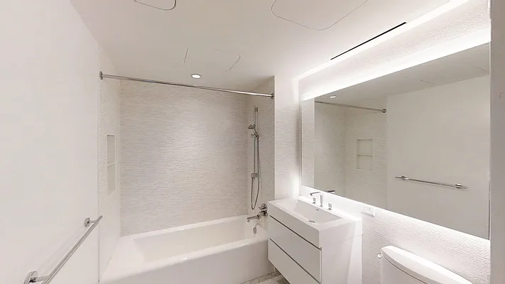 Bathroom, photo 1