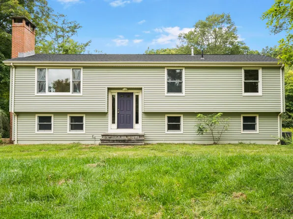 109 Goose Hill Rd, Chester, CT 06412
