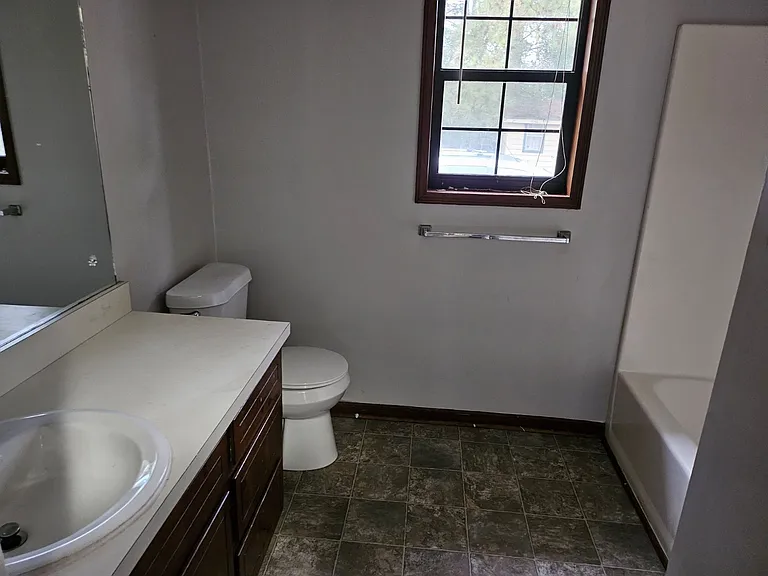 2835 Springdale Rd #B — Photo 17