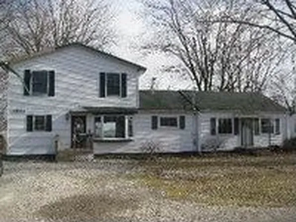 15334 Dayton Rd, Monroe, MI 48161