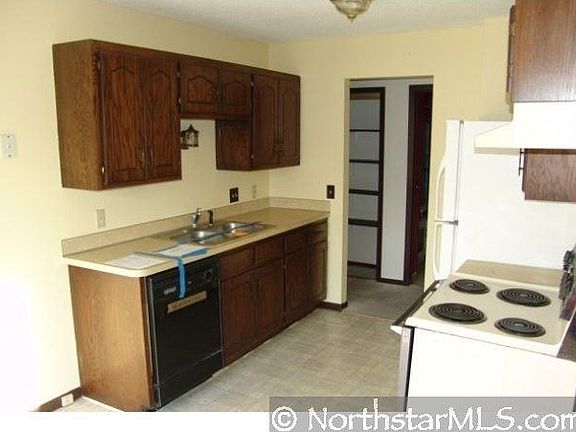 2nd image of 12450 Tyler St NE