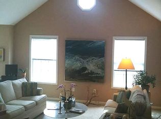 44 Elizabeth Cir, Sandy Hook, CT 06482
