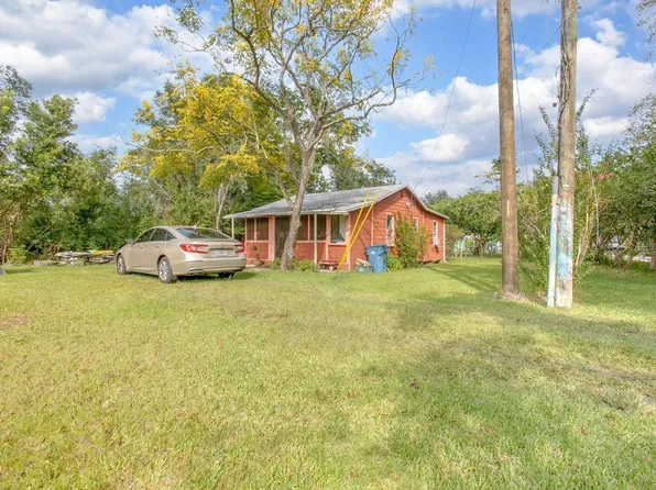 1 Smith Ct, Deland, FL 32724