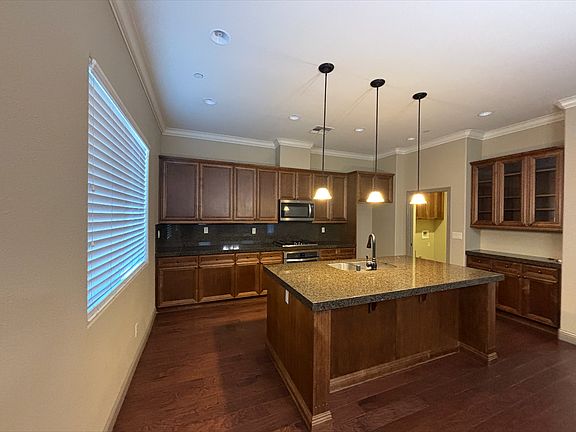 4th image of 4607 Falcon Crest Way