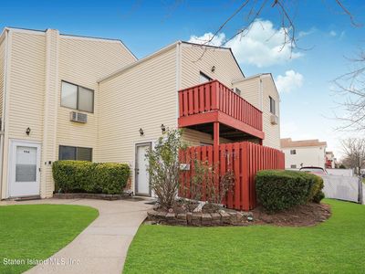 93 Stack Dr, Staten Island, NY, 10312