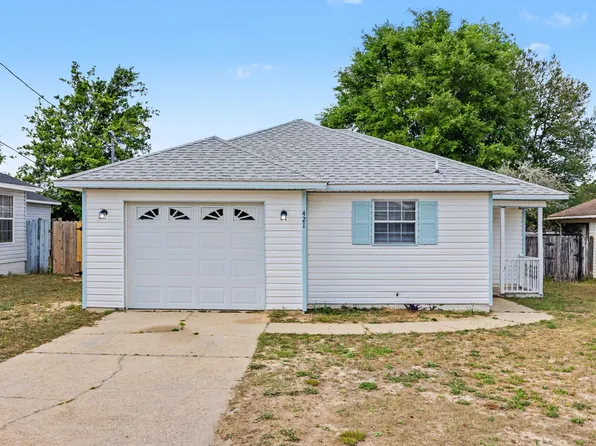 421 Apple Dr, Crestview, FL 32536