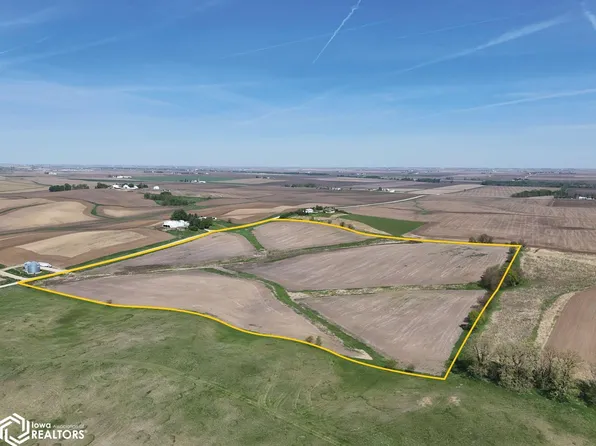 25th Ave, Marengo, IA 52301