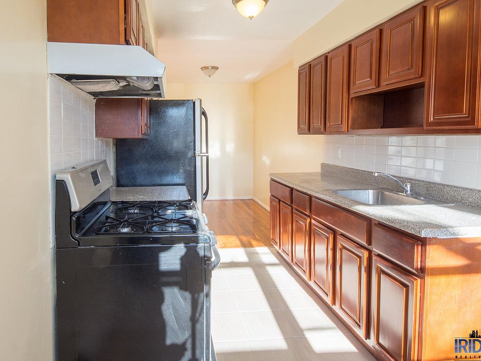 1st image of 430 Park Ave #2BR