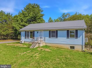 254 Old Mill Manor Dr, Berkeley Springs, WV 25411