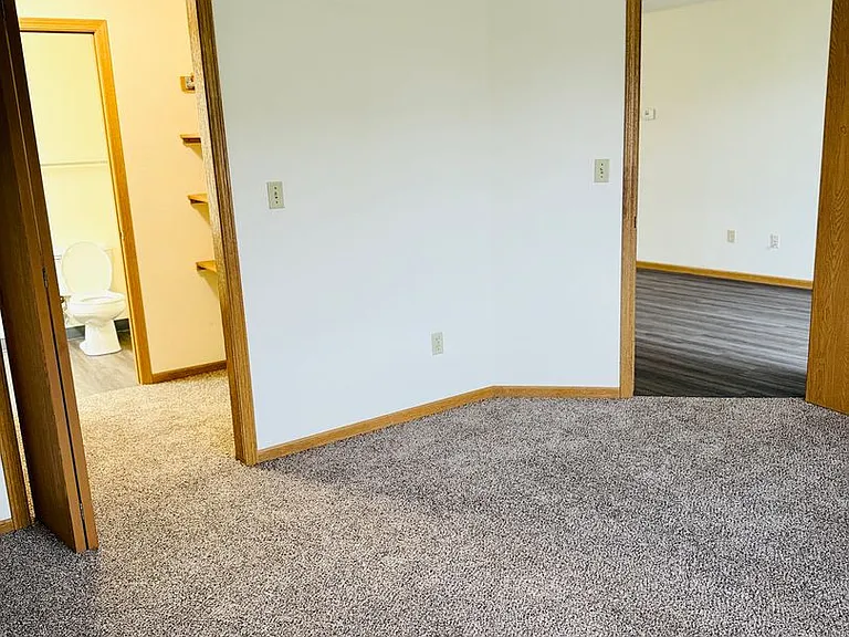 Stone Creek Apartments — Photo 22
