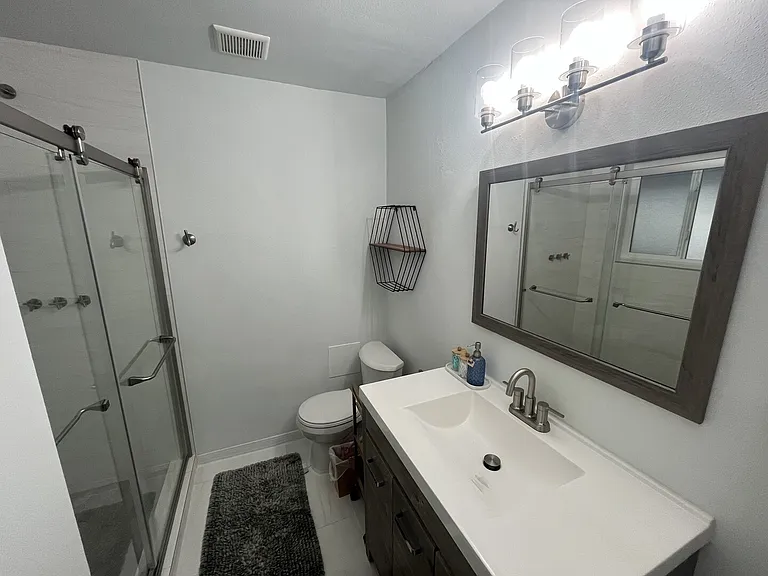 Fountain View Dr — Photo 13