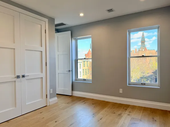 11a Arlington Place image 14 of 30