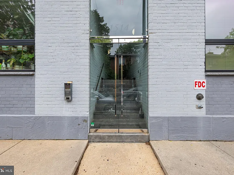 1514 Newton St NW #B2 — Photo 2