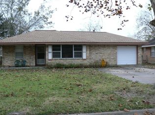 303 Long Dr, Baytown, TX 77521
