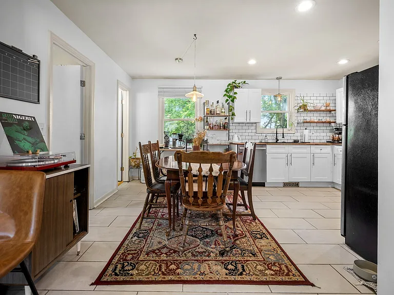 205 Cedar Dr — Photo 18