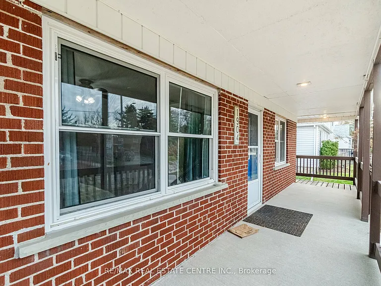 1904 Balsam Ave — Photo 5