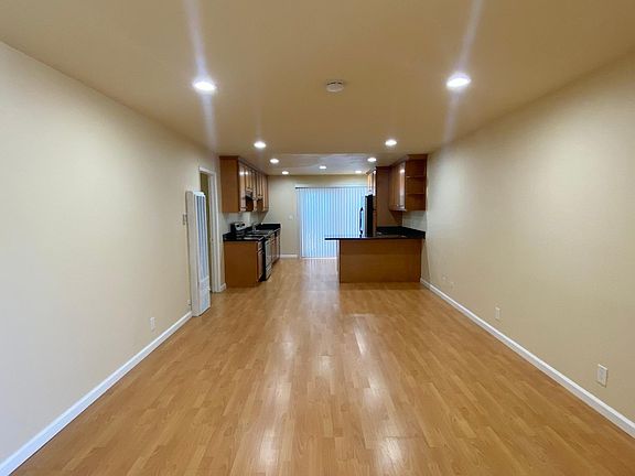 3rd image of 1371 Pedro St APT 19