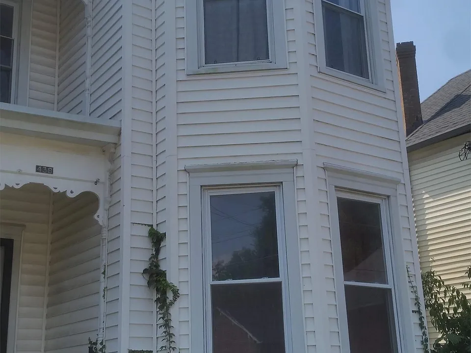 438 N Upper St