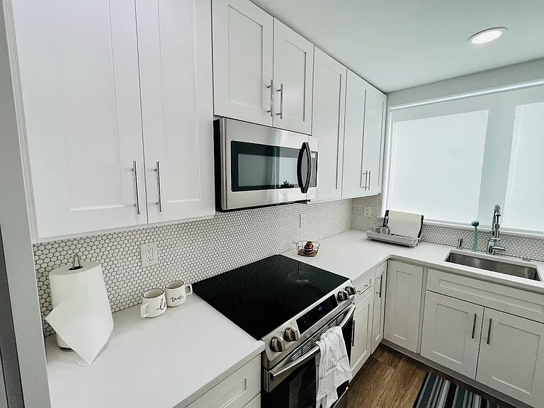 1931 E Huntingdon St #1 — Photo 39