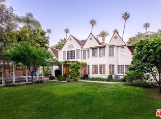 915 N Beverly Dr, Beverly Hills, CA 90210