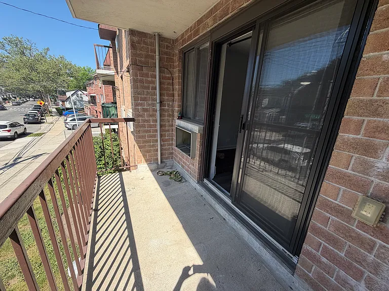 79th Ave — Photo 8