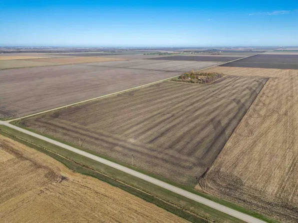 12642 28th St S, Moorhead, MN 56560