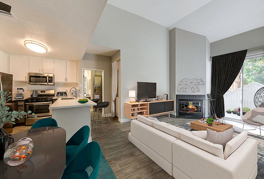 1st image of 22900 Oak Ridge Dr #125