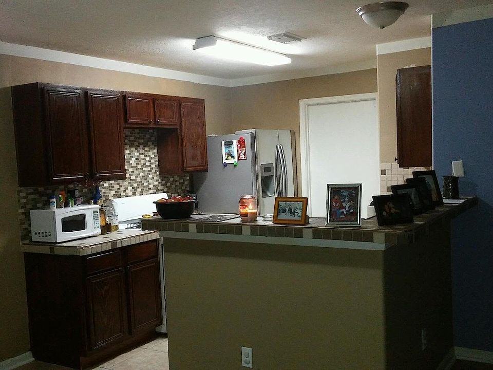 2nd image of 6631 Rusty Ridge Ln