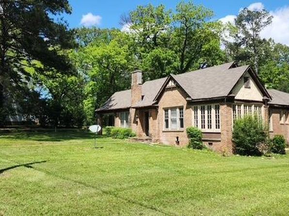 1900 Alta Woods Blvd, Jackson, MS 39204