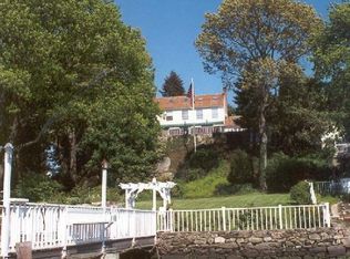 33 Ferry Ln W, Westport, CT 06880