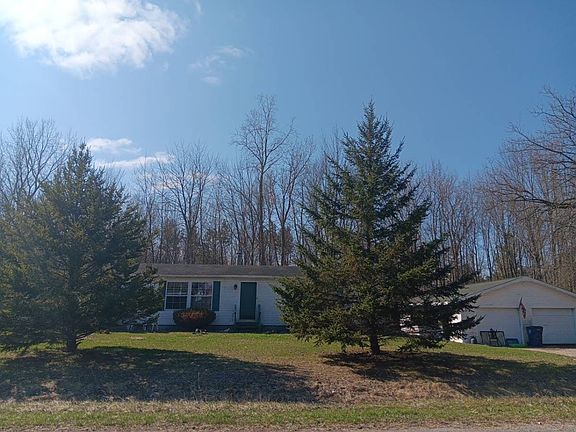 3rd image of 19933 Lakefield Rd