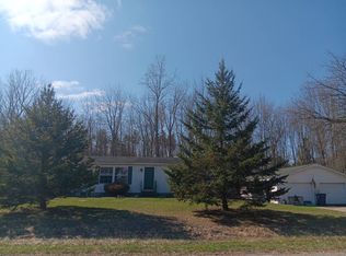 19933 Lakefield Rd, Merrill, MI 48637