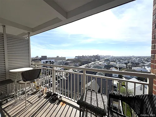 855 E Broadway Photo 1