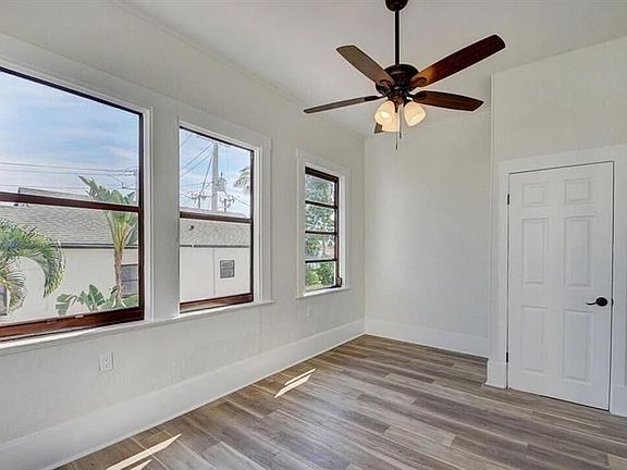 2nd image of 422 Kanuga Dr Unit 4
