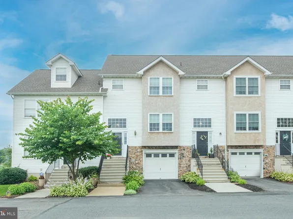 2008 Hampton Ct, Morgantown, PA 19543