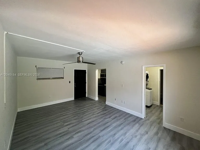 218 Santillane Ave #11 — Photo 7