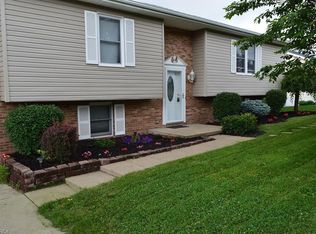 2996 Kingsridge Rd, East Liverpool, OH 43920