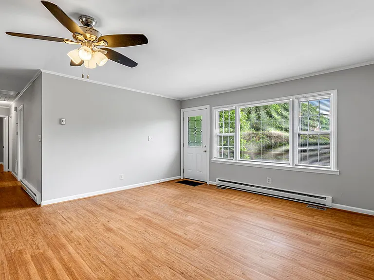 316 Friendway Rd — Photo 5