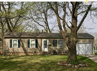 1216 N Vista Dr, Independence, MO 64056