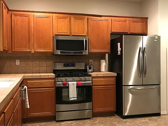 3rd image of 276 Galley Ct