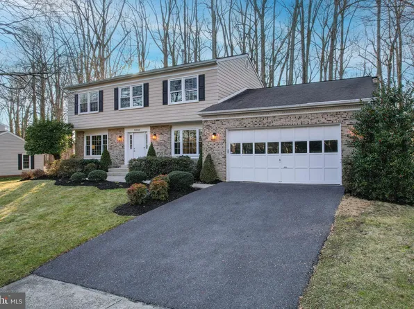 6302 Gabriel St, Bowie, MD 20720