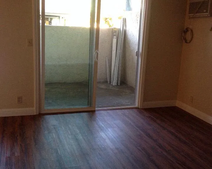 885 Branham Ln — Photo 2