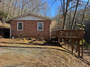 506 Guffie Rd, Franklin, NC 28734