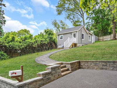 18 Port Jefferson Road, Sound Beach, NY, 11789