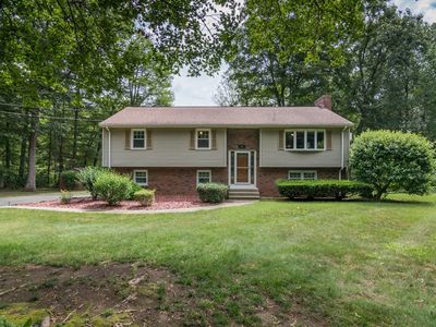 1 Maplewood Dr, Wilbraham, MA, 01095