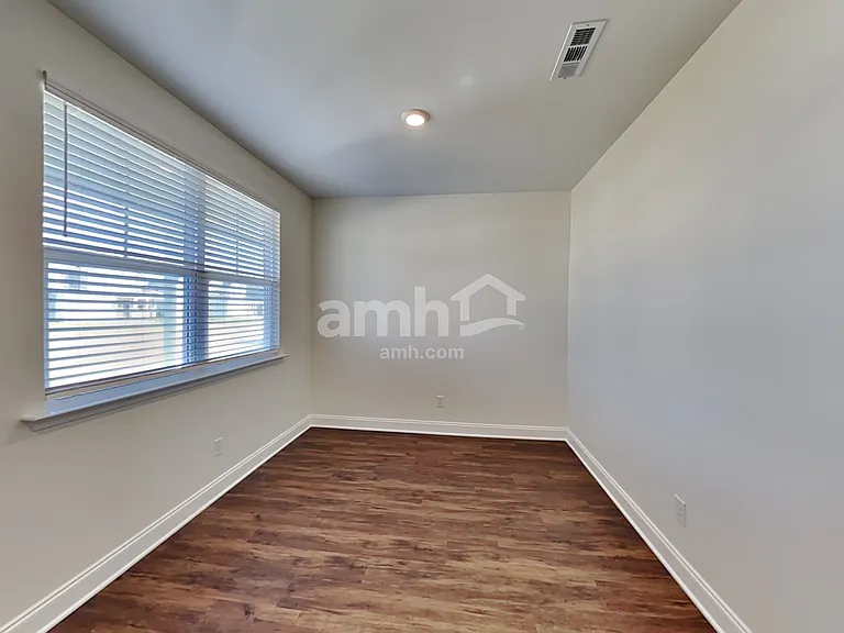 5223 Virtue Ave — Photo 9