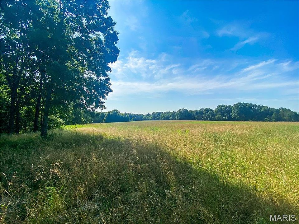 2nd image of 7 Spring View Ct