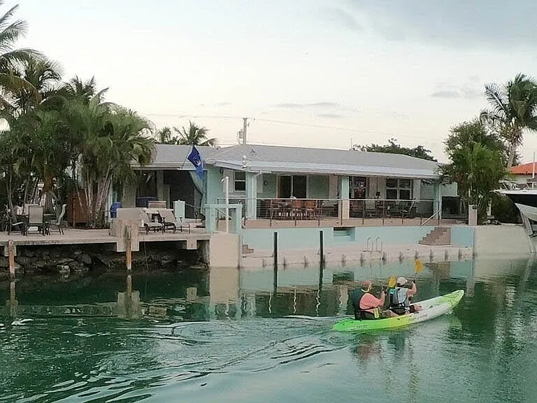 142 Sawyer Dr — Photo 2