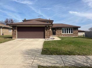 16543 Cranberry Ct, Tinley Park, IL 60487
